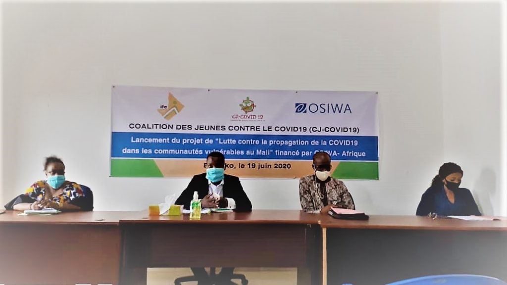 Article : Covid-19 : Les jeunes se mobilisent contre la pandémie